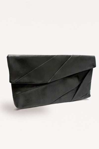 Complex Pleats Leather Clutch Bag / Black - YOJIRO KAKE OFFICIAL