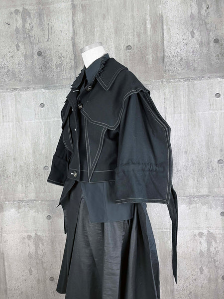 Origami wool jacket with square sleeves/Black