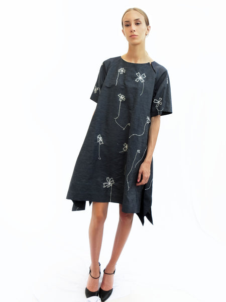 Light denim Dress with Blossoms Stitched Embroidery/ Navy/ 100% Cotton - YOJIRO KAKE OFFICIAL
