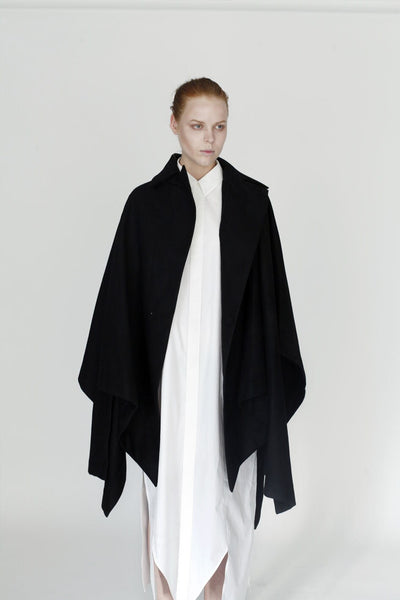 Origami Stain Collar Wool Cape / Black